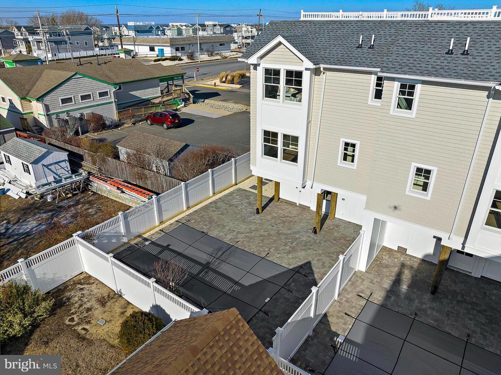 4 E 19TH STREET Unit: B