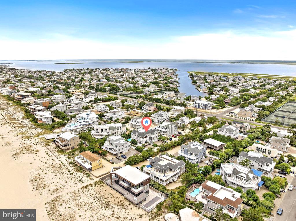 107 LONG BEACH BLVD