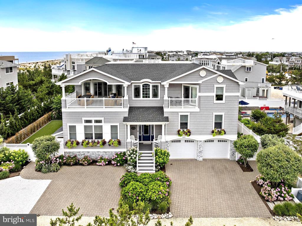 107 LONG BEACH BLVD