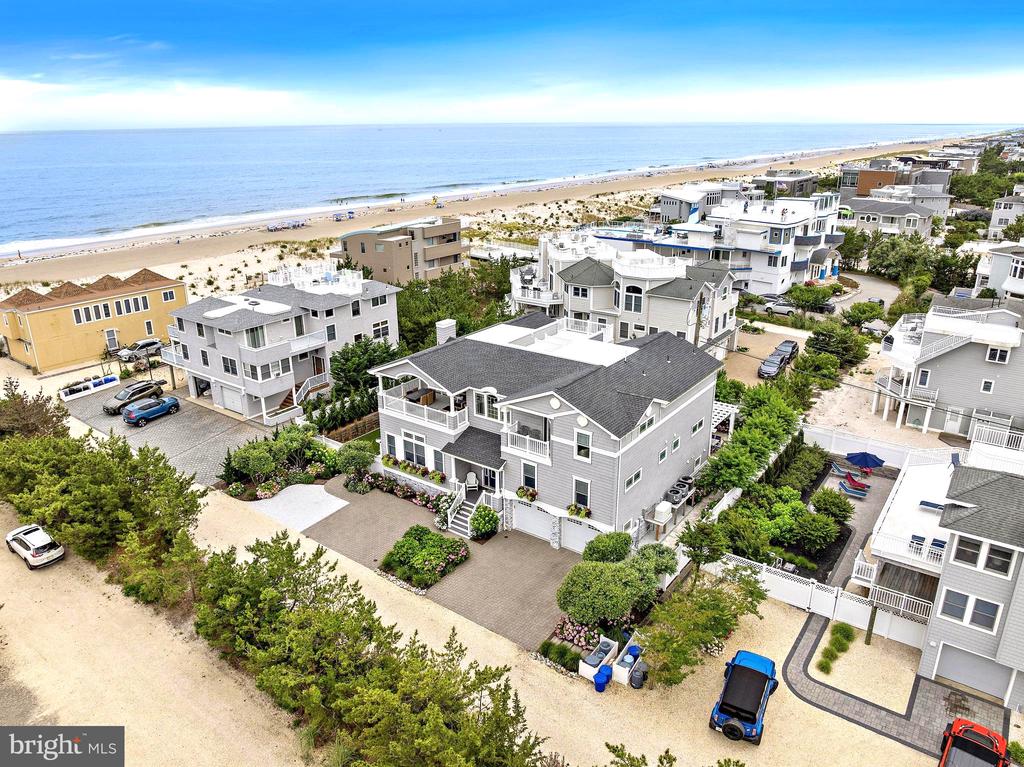 107 LONG BEACH BLVD