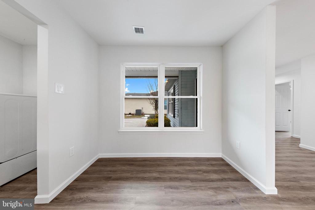 208 LANTERN PLACE