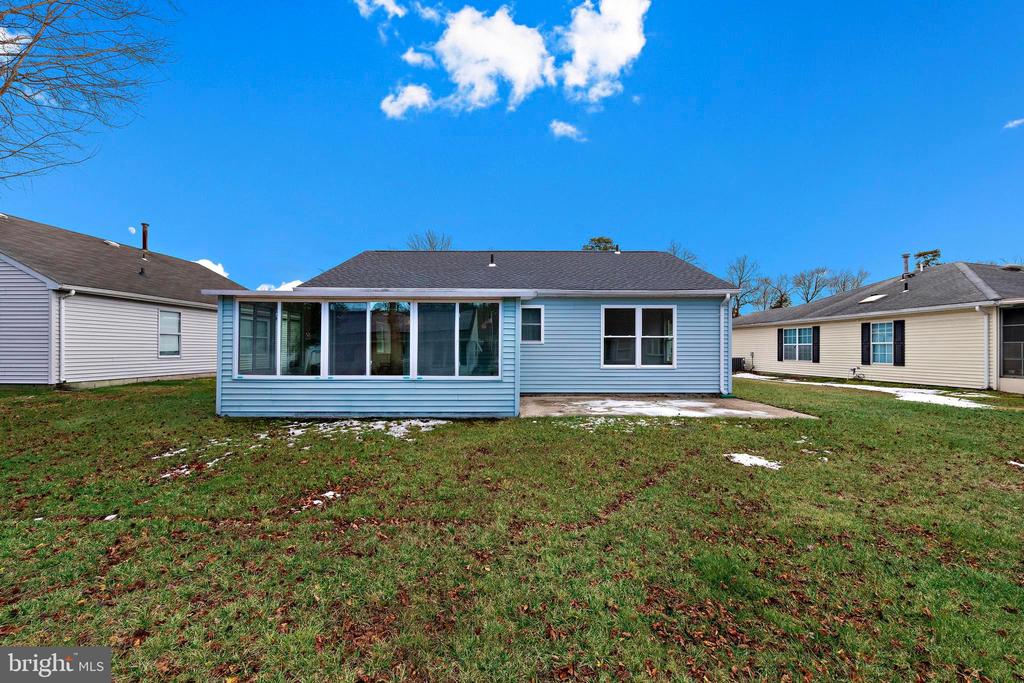 208 LANTERN PLACE