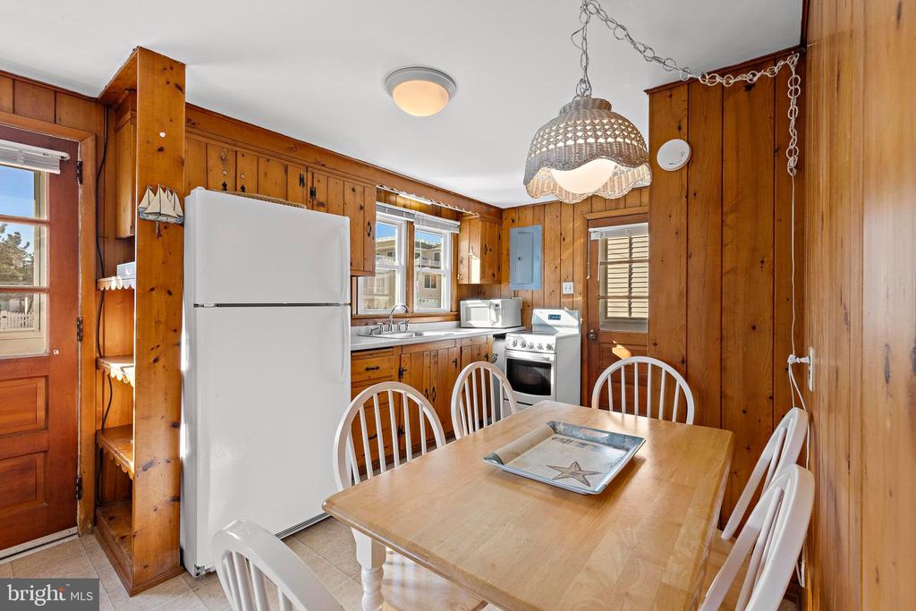 15 W CAROLINA AVENUE