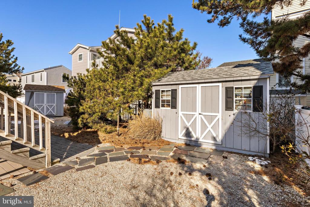 15 W CAROLINA AVENUE