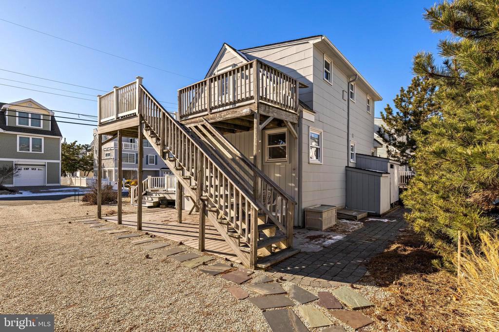 15 W CAROLINA AVENUE