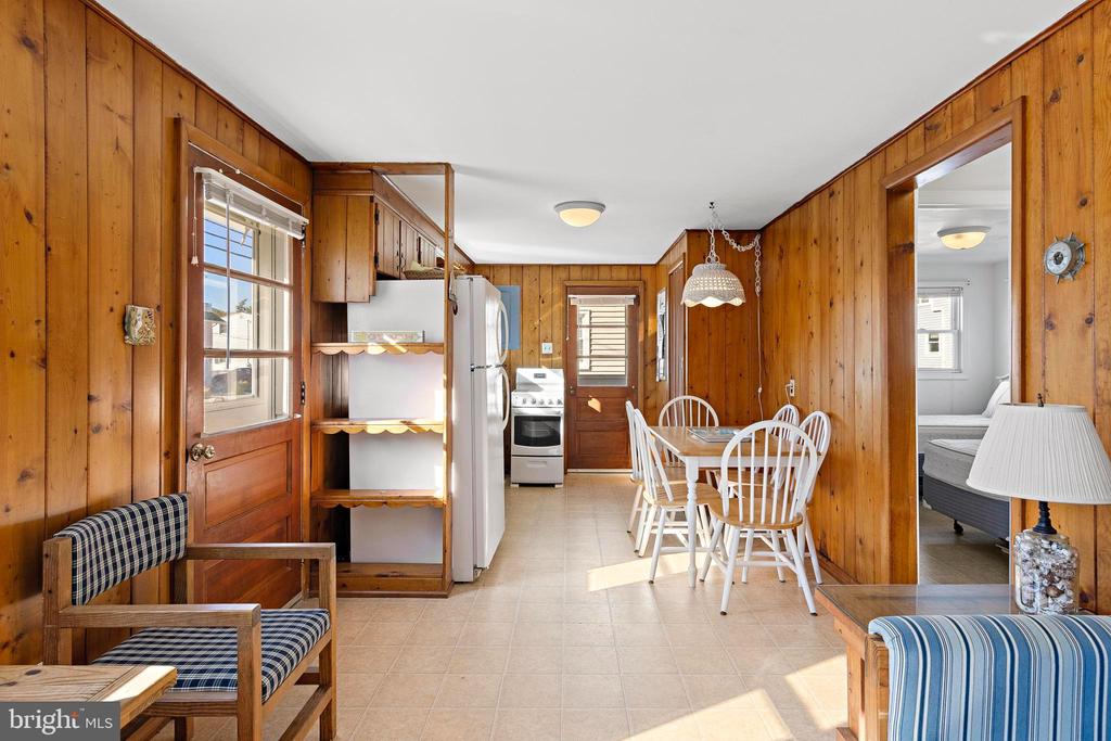 15 W CAROLINA AVENUE