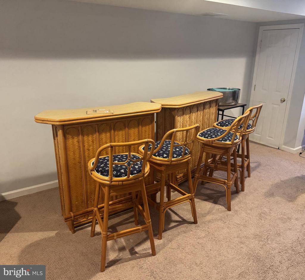 19 OCEAN BREEZE COURT