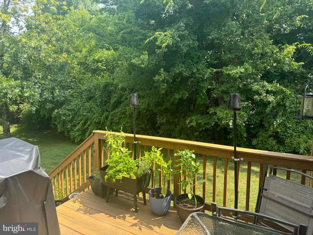 19 OCEAN BREEZE COURT