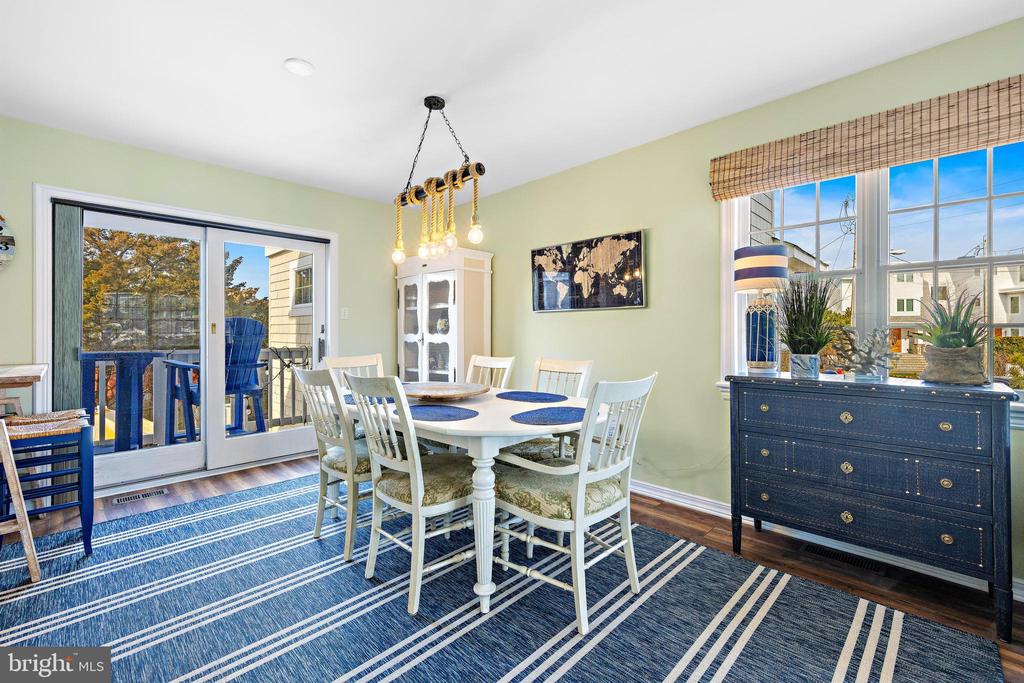 108 ROXIE AVENUE Unit: 2