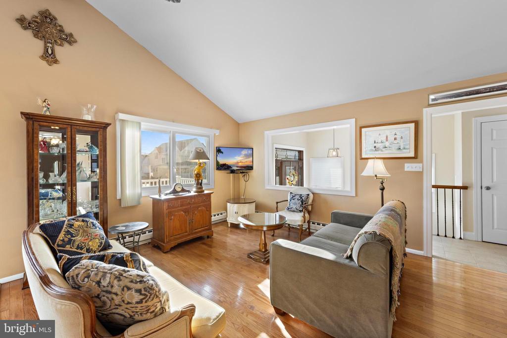 109 W NEW JERSEY AVENUE
