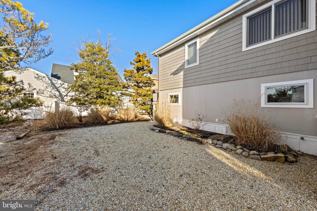 109 W NEW JERSEY AVENUE