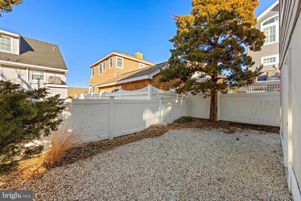 109 W NEW JERSEY AVENUE