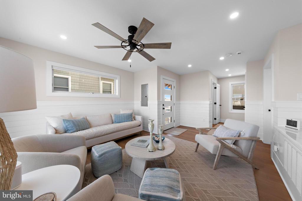 83 W TEBCO TERRACE Unit: D