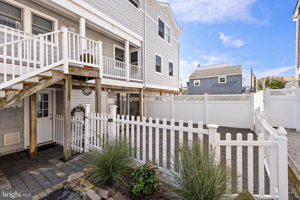 40 W PENNSYLVANIA AVENUE Unit: B
