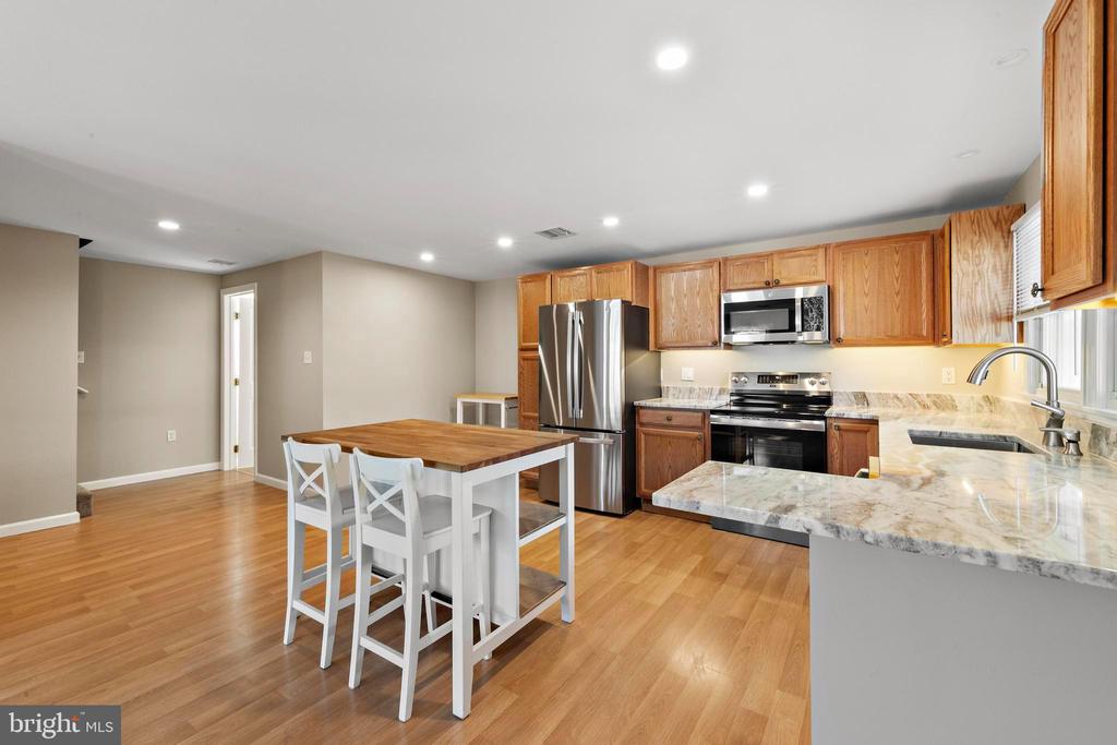40 W PENNSYLVANIA AVENUE Unit: B