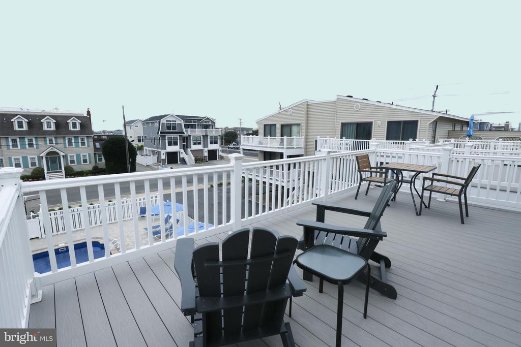 3601 LONG BEACH BLVD. Unit: 11