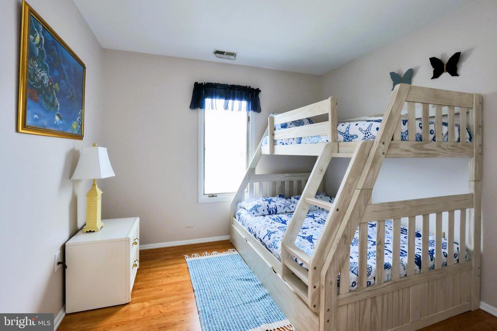 3601 LONG BEACH BLVD. Unit: 11