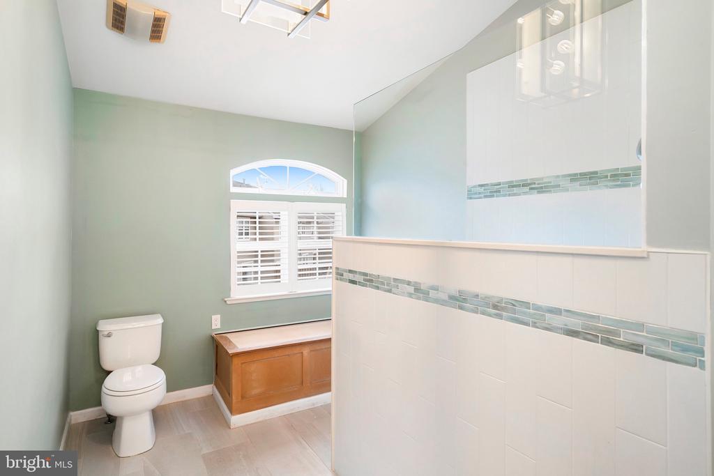 10 SEA BREEZE COURT