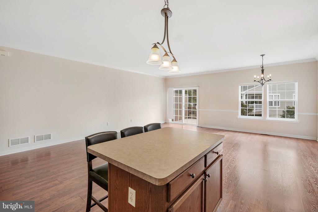 10 SEA BREEZE COURT