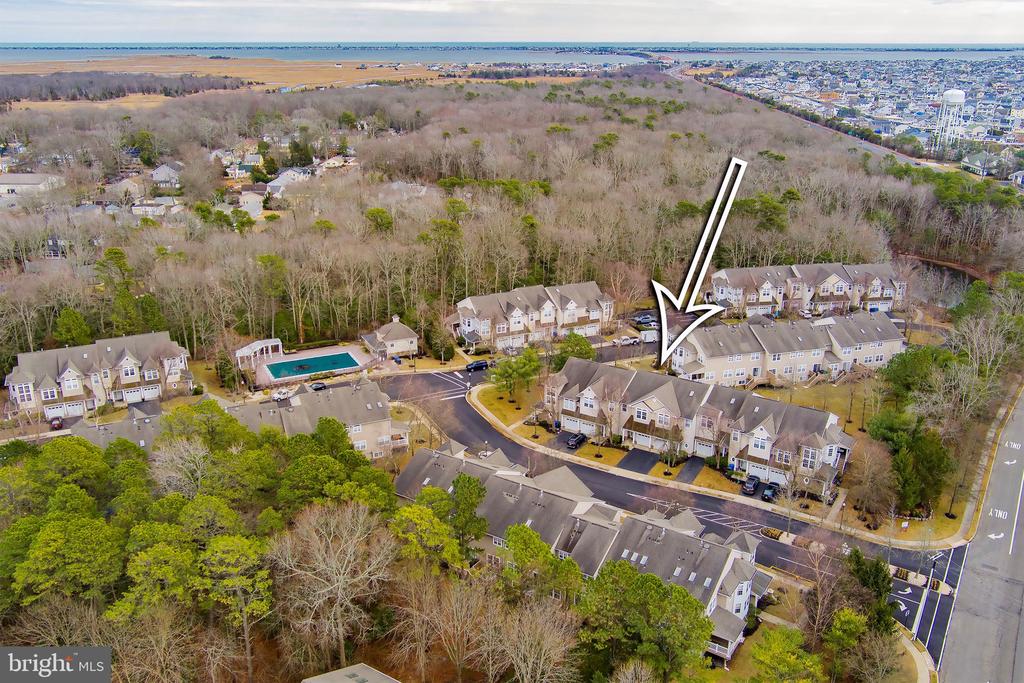 10 SEA BREEZE COURT