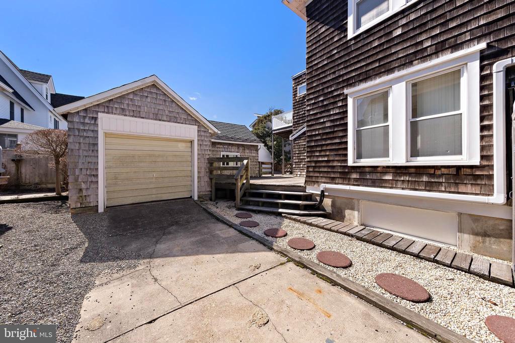 118 FOURTH STREET