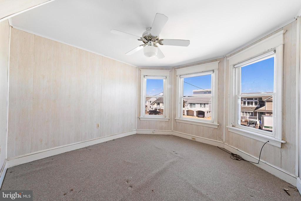 118 FOURTH STREET