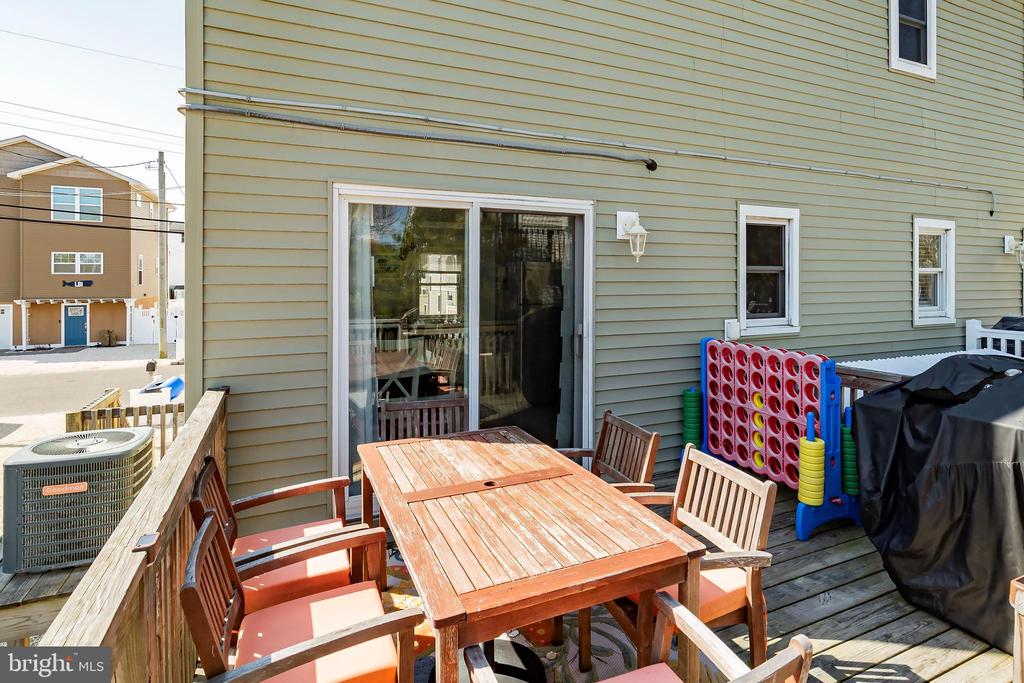 9 CAROLINA AVENUE U2