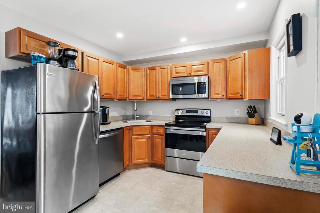 9 CAROLINA AVENUE U2