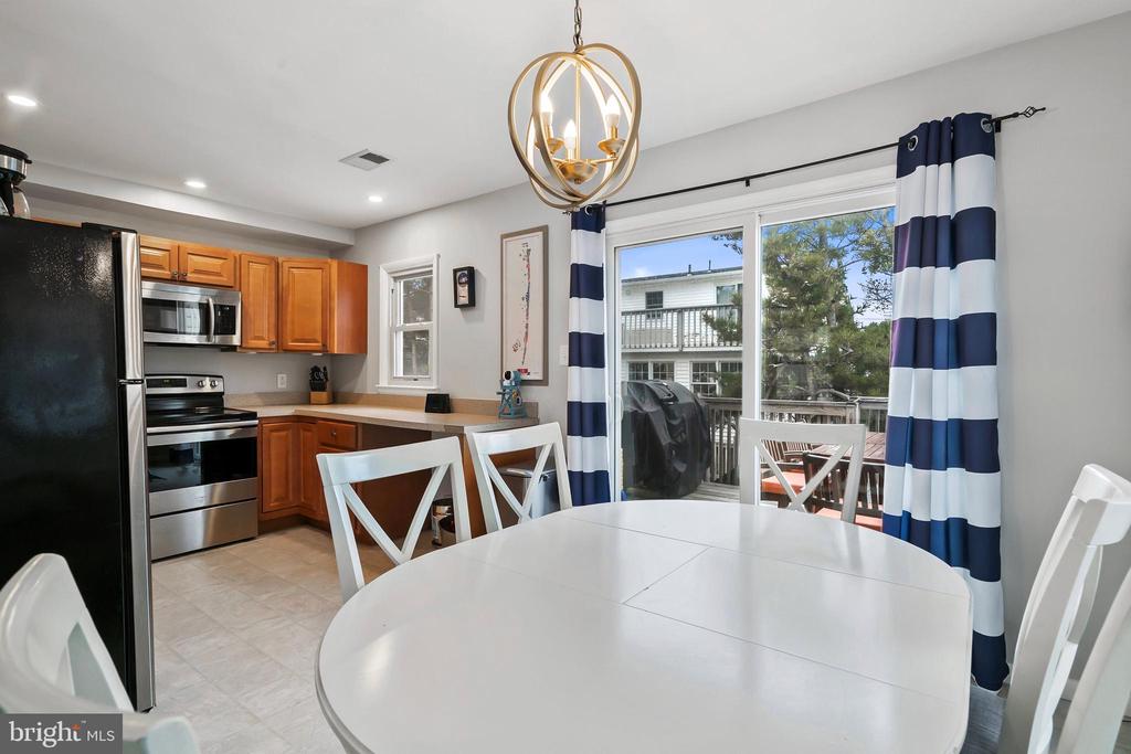 9 CAROLINA AVENUE U2
