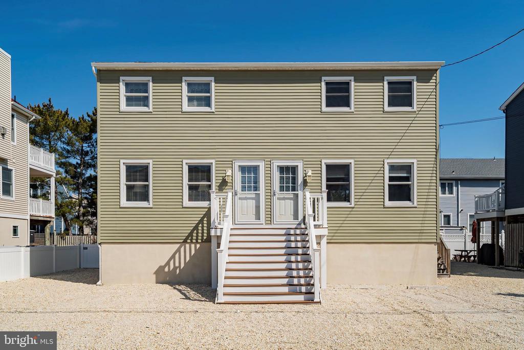 9 CAROLINA AVENUE U2