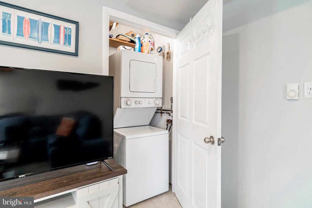 9 CAROLINA AVENUE U2