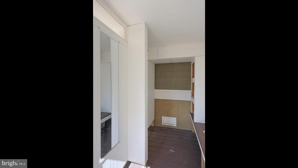 24 E 50TH