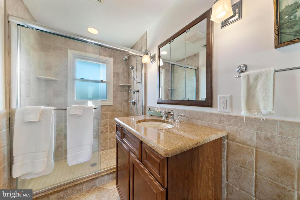 3700 W 38TH STREET