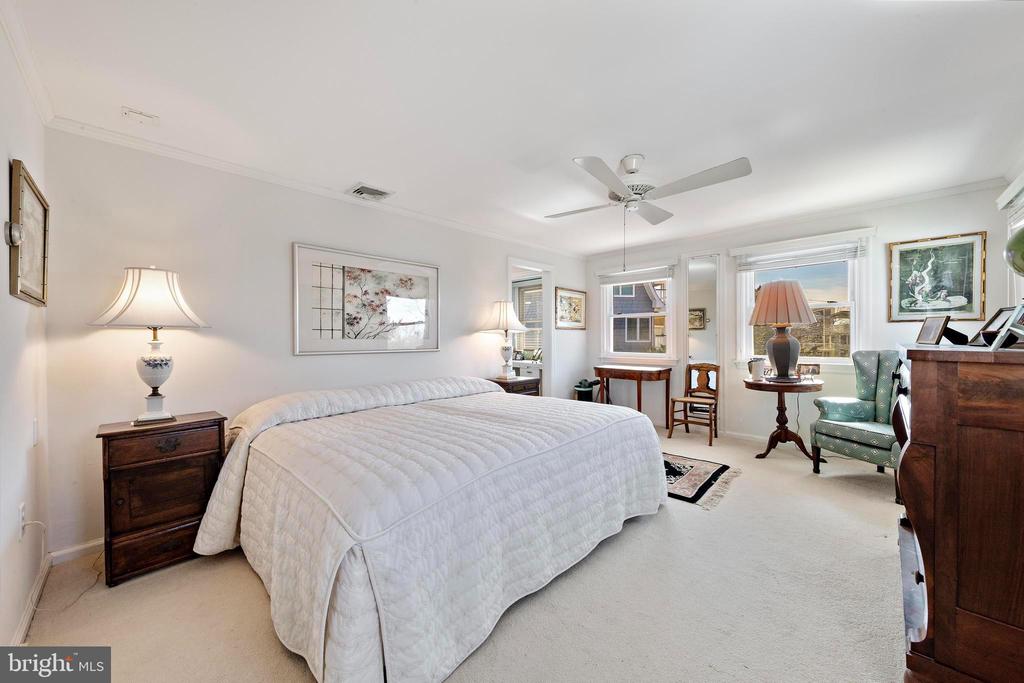 3700 W 38TH STREET
