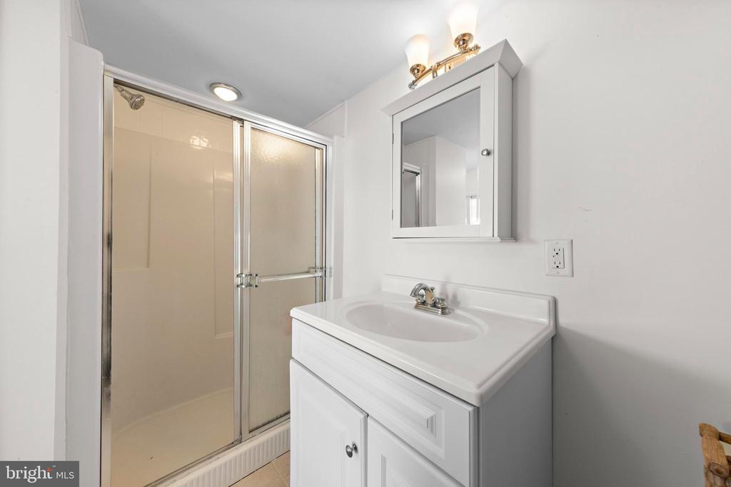 3700 W 38TH STREET