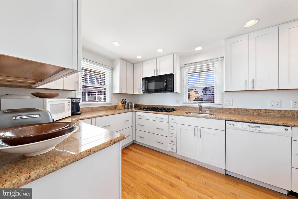 3700 W 38TH STREET