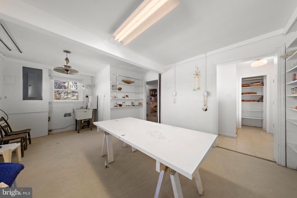 3700 W 38TH STREET