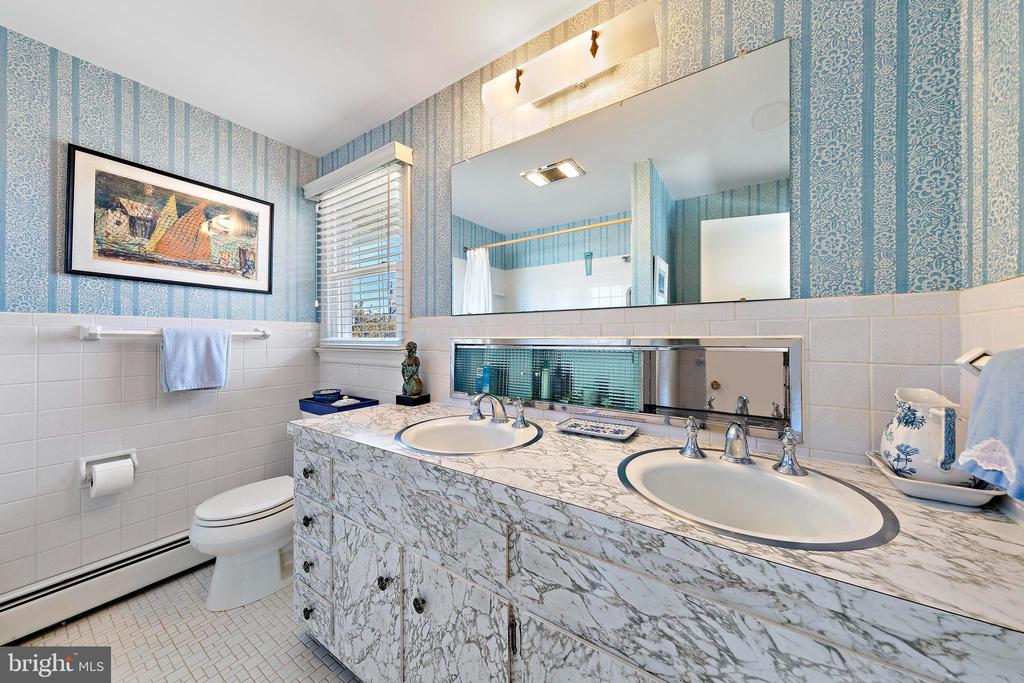 3700 W 38TH STREET