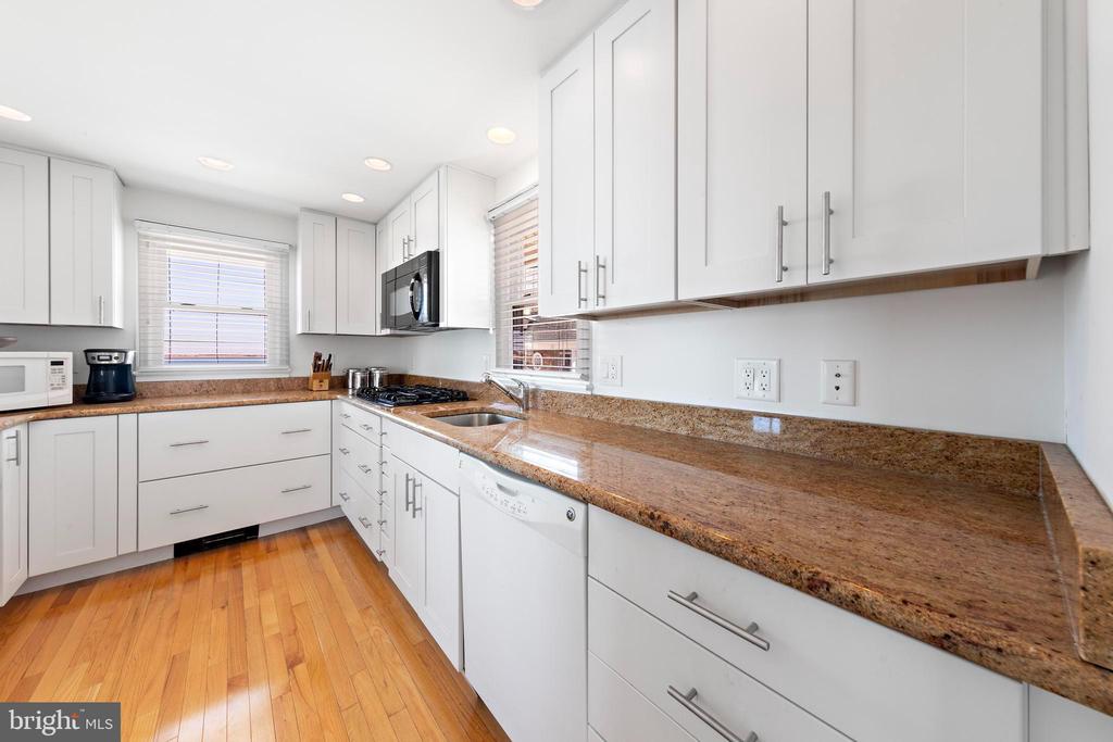 3700 W 38TH STREET