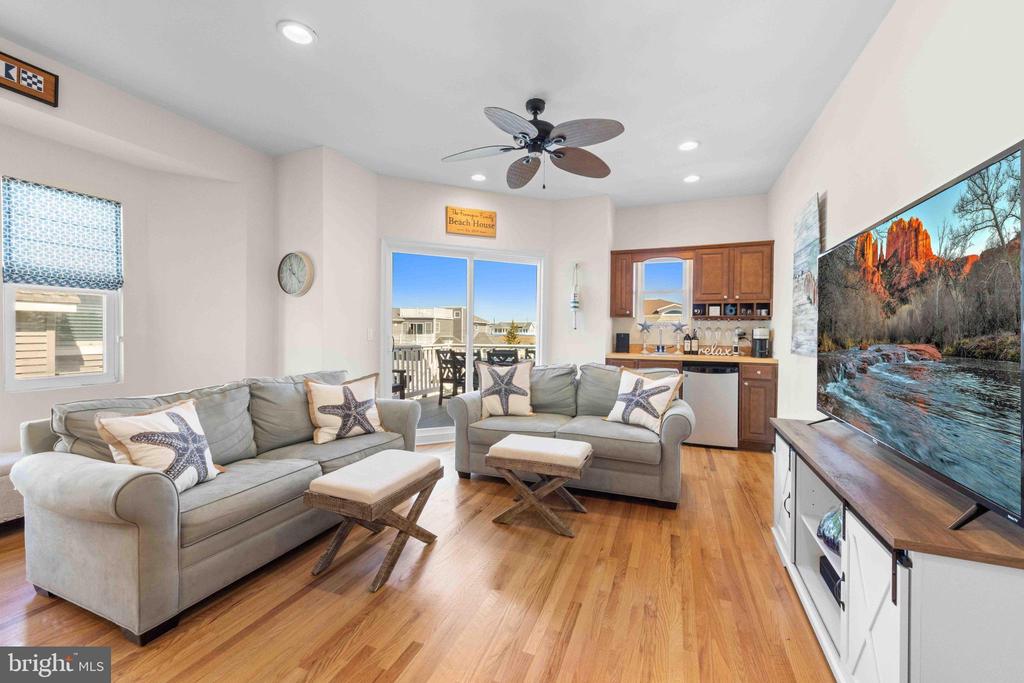 14 E NORTH CAROLINA AVENUE Unit: B