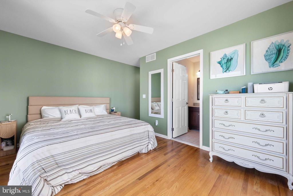14 E NORTH CAROLINA AVENUE Unit: B