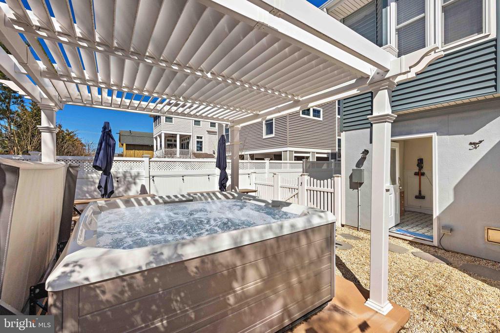 14 E NORTH CAROLINA AVENUE Unit: B
