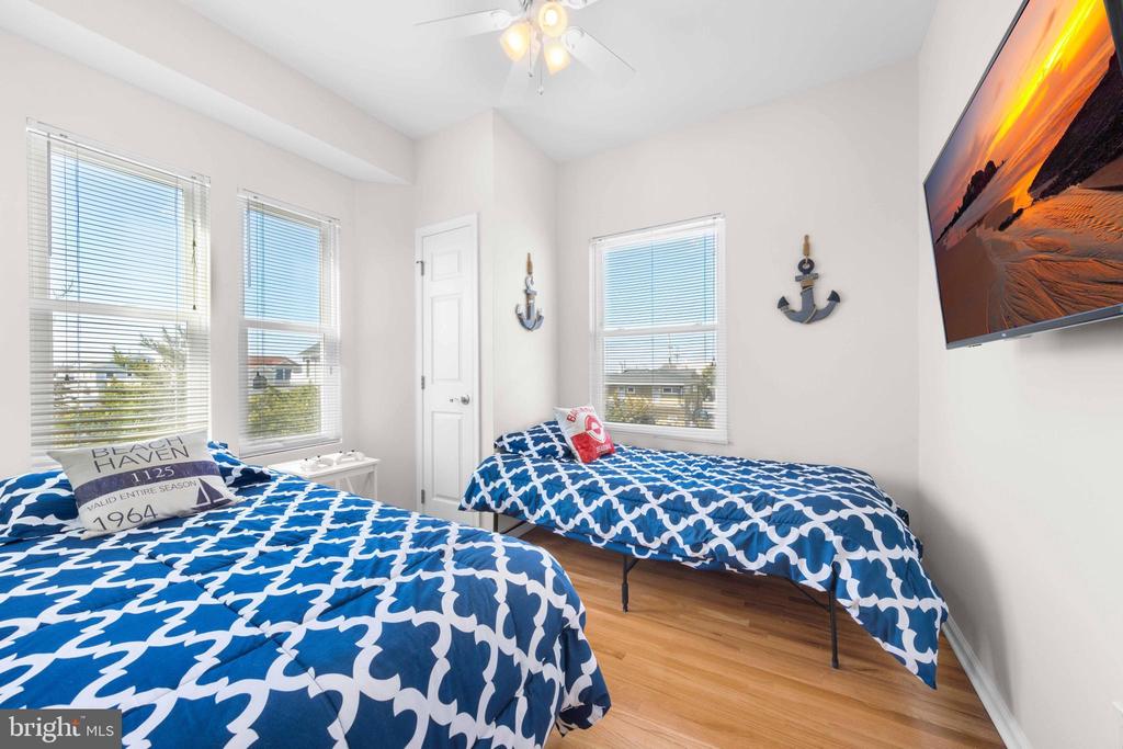 14 E NORTH CAROLINA AVENUE Unit: B