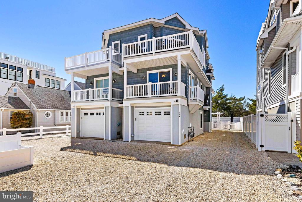14 E NORTH CAROLINA AVENUE Unit: B