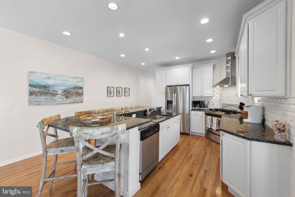 14 E NORTH CAROLINA AVENUE Unit: B