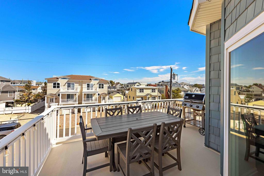 14 E NORTH CAROLINA AVENUE Unit: B