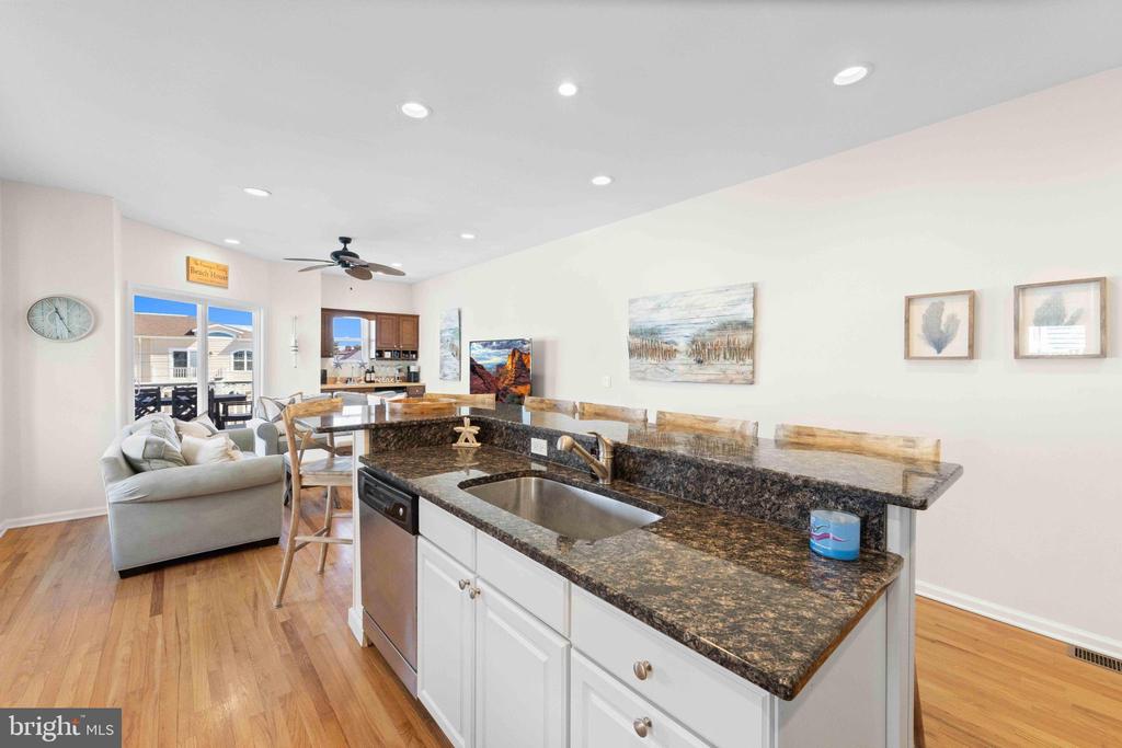 14 E NORTH CAROLINA AVENUE Unit: B