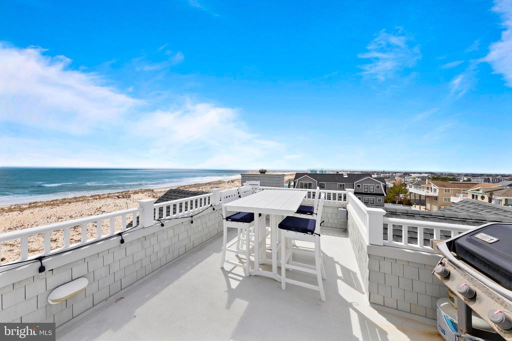107 E JEANETTE AVENUE
