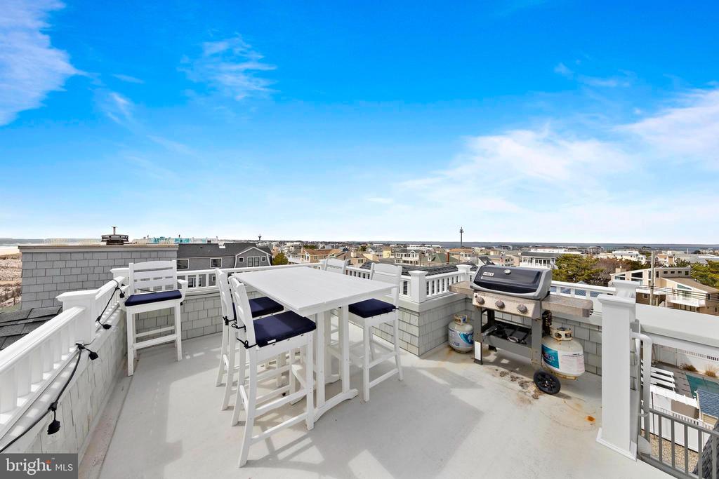 107 E JEANETTE AVENUE