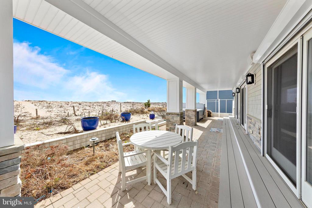 107 E JEANETTE AVENUE